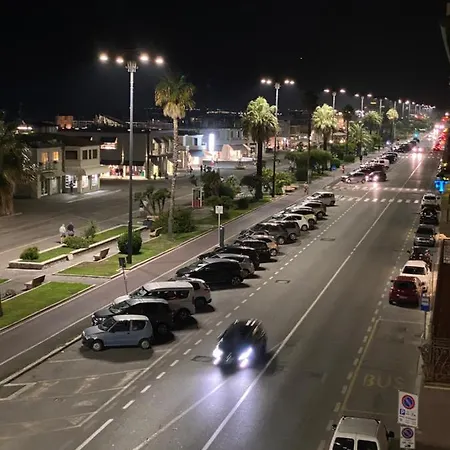 Vista Mare 아파트 *