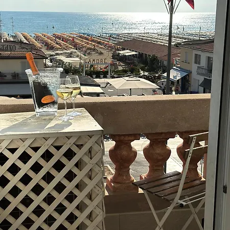 Apartment Vista Mare Viareggio