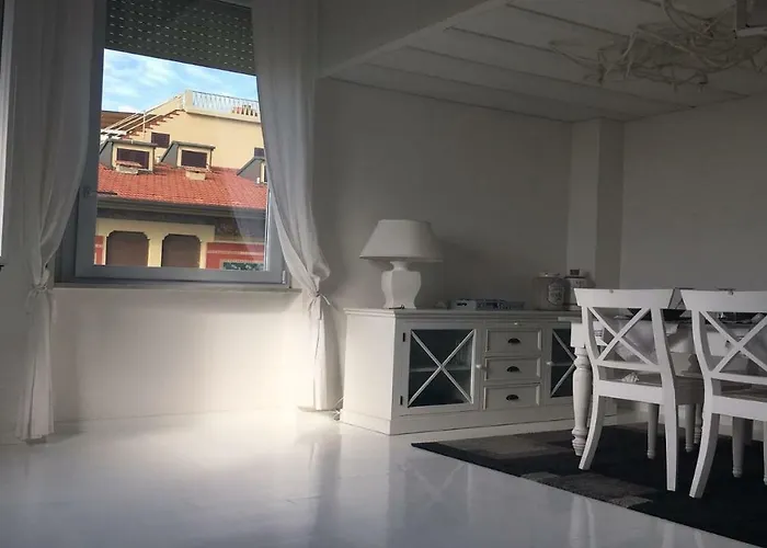 Vista Mare * Viareggio