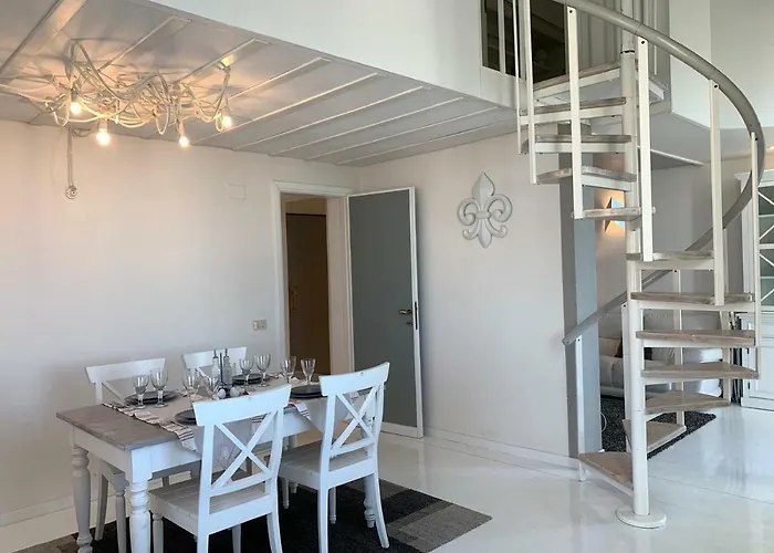 Vista Mare 维亚雷焦